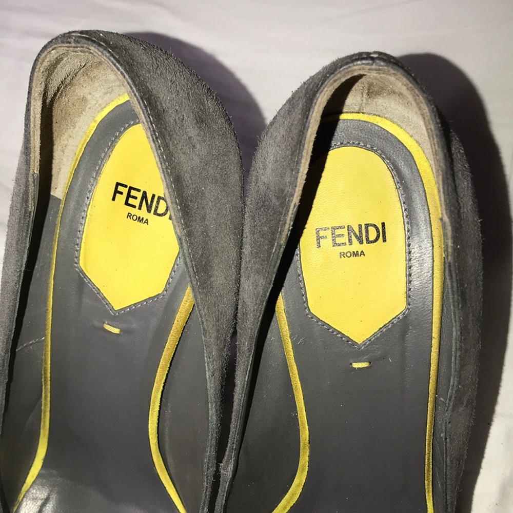 Fendi suede pumps size 38.5 - US 8.5 - Picture 8 of 8